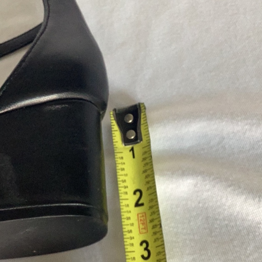 STEVE MADDEN SHOES - Picture 8 of 9